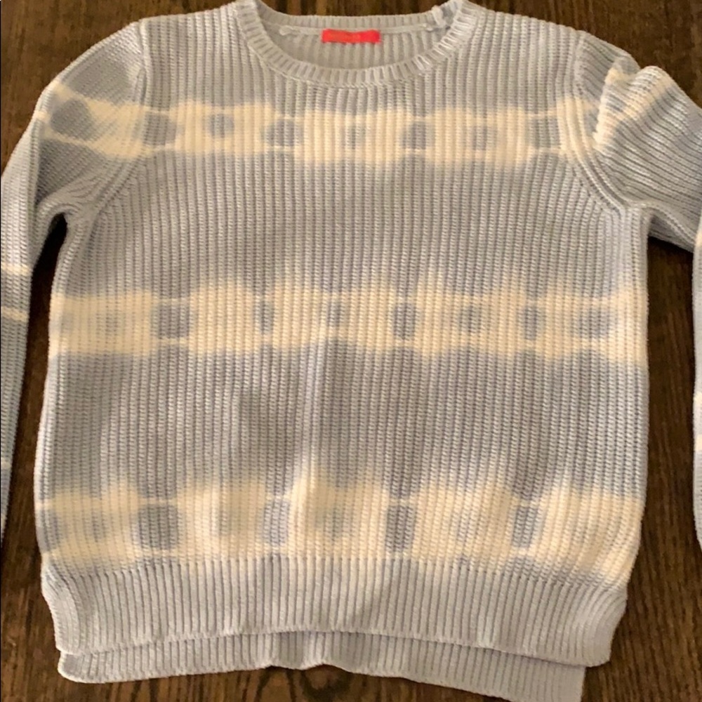 Light blue and white tie dye long sleeve shirt